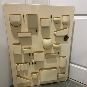 Dorothee Becker Uten.silo.  Great piece!